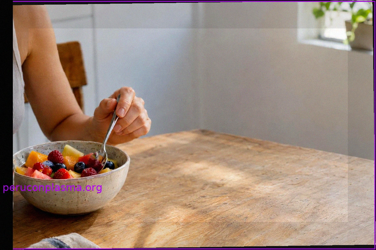 ¿Comes fruta para refrescarte? Descubre por qué podría quitarte energía